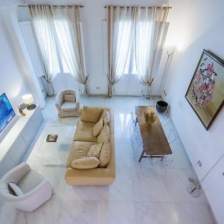 Right House - Characteristic Marina District Apartment Cagliari Exterior photo