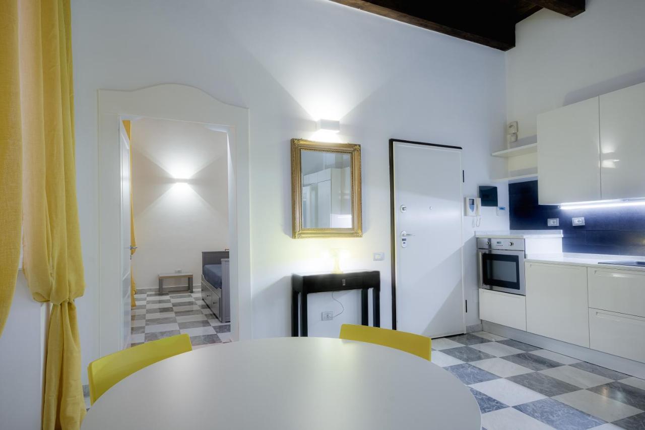 Right House - Characteristic Marina District Apartment Cagliari